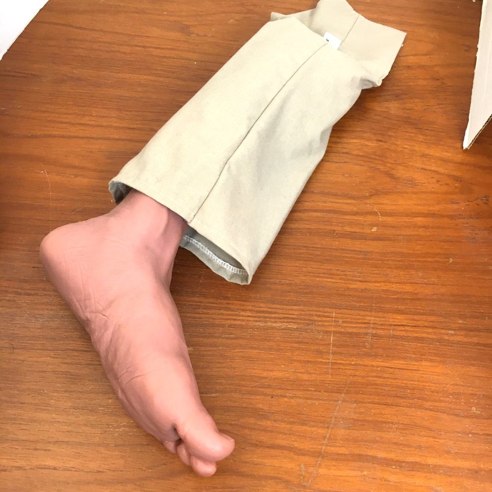 RUSS BERRY VTG 90's Fake Leg & Foot Decoration NWT NOS - Picture 10 of 14